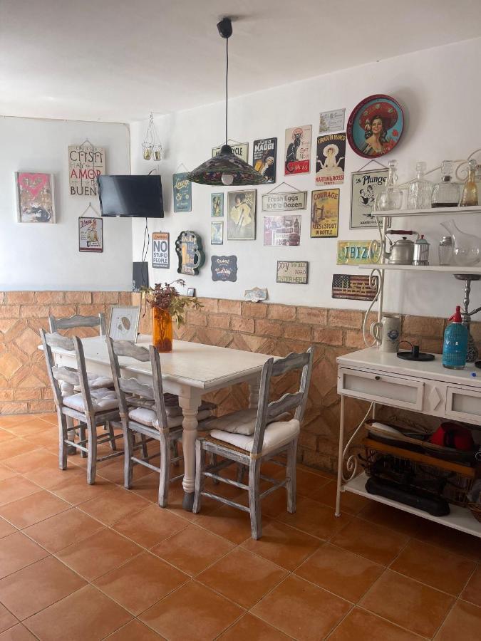 Evens-Goretti House Mairena del Aljarafe Exterior foto